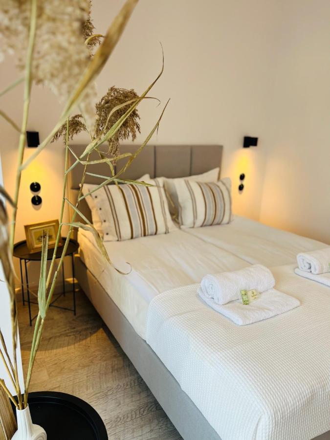 Bed and Breakfast Pod Roza Łeba Esterno foto